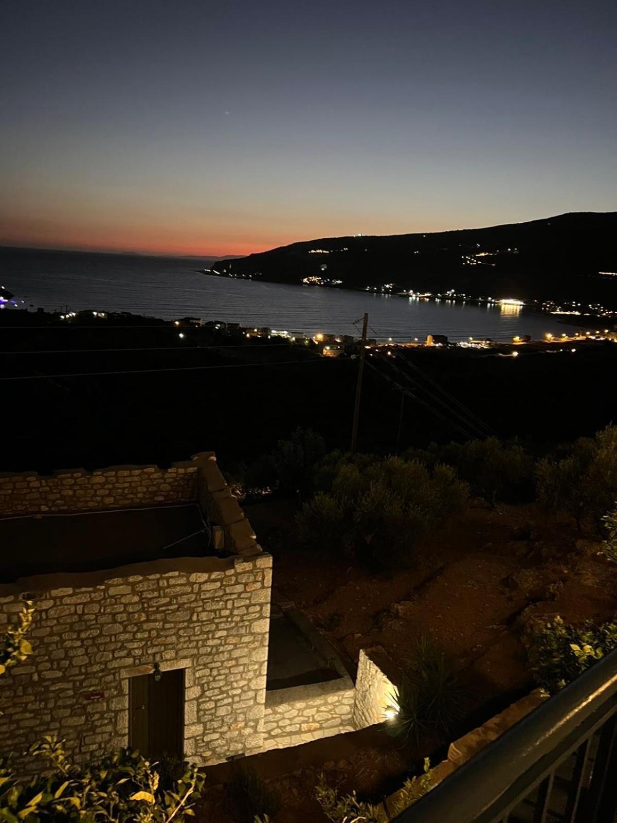 Onar Mani Suites Néon Oítilon 외부 사진