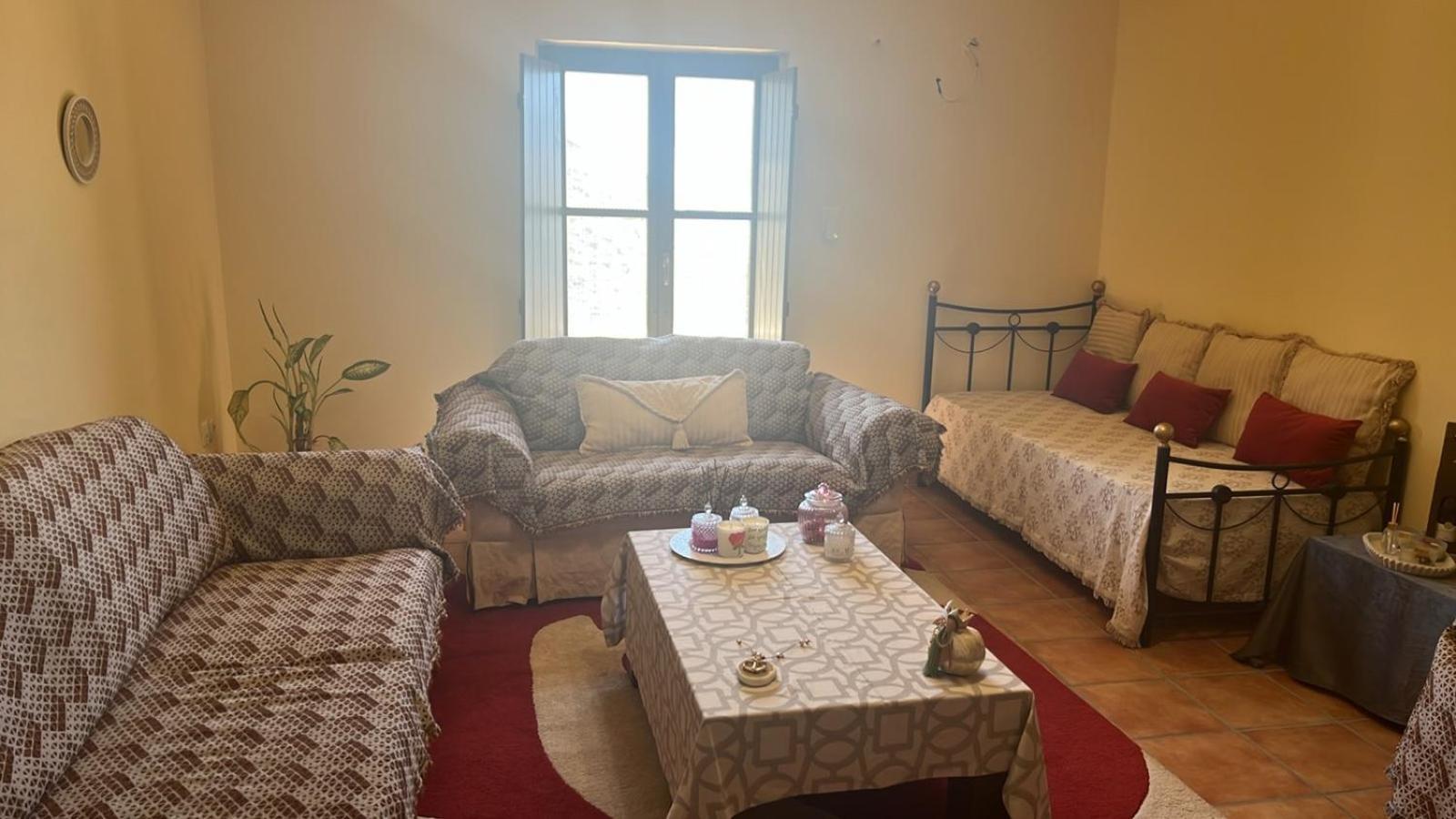 Onar Mani Suites Néon Oítilon 외부 사진