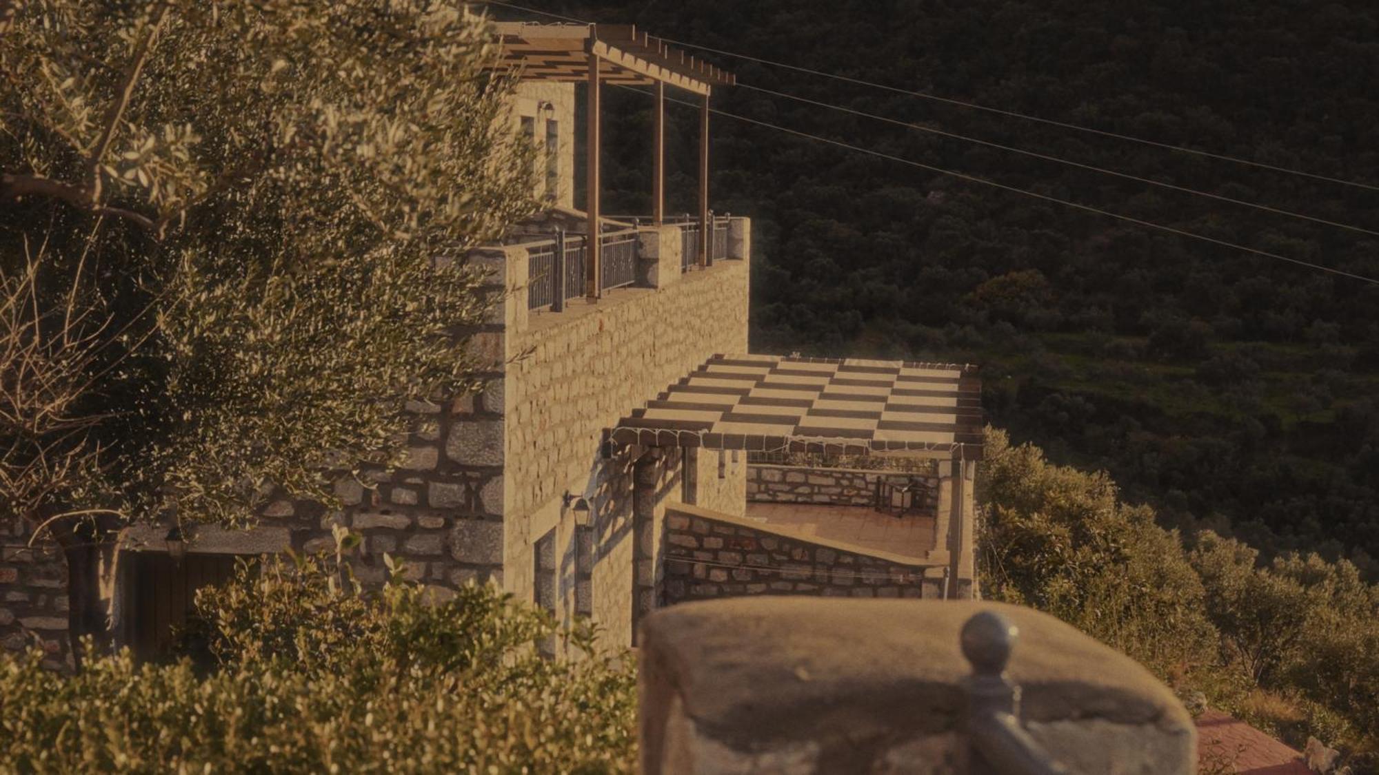 Onar Mani Suites Néon Oítilon 외부 사진