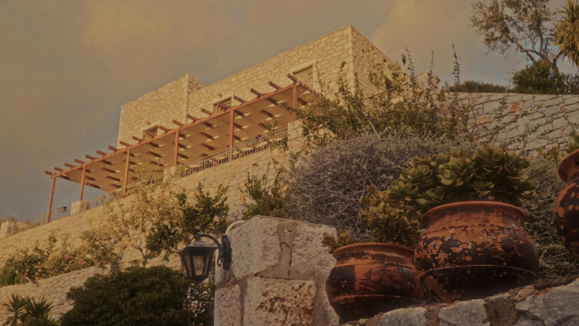 Onar Mani Suites Néon Oítilon 외부 사진